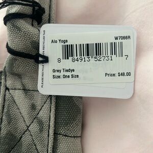 New with tags ALO yoga TOTE